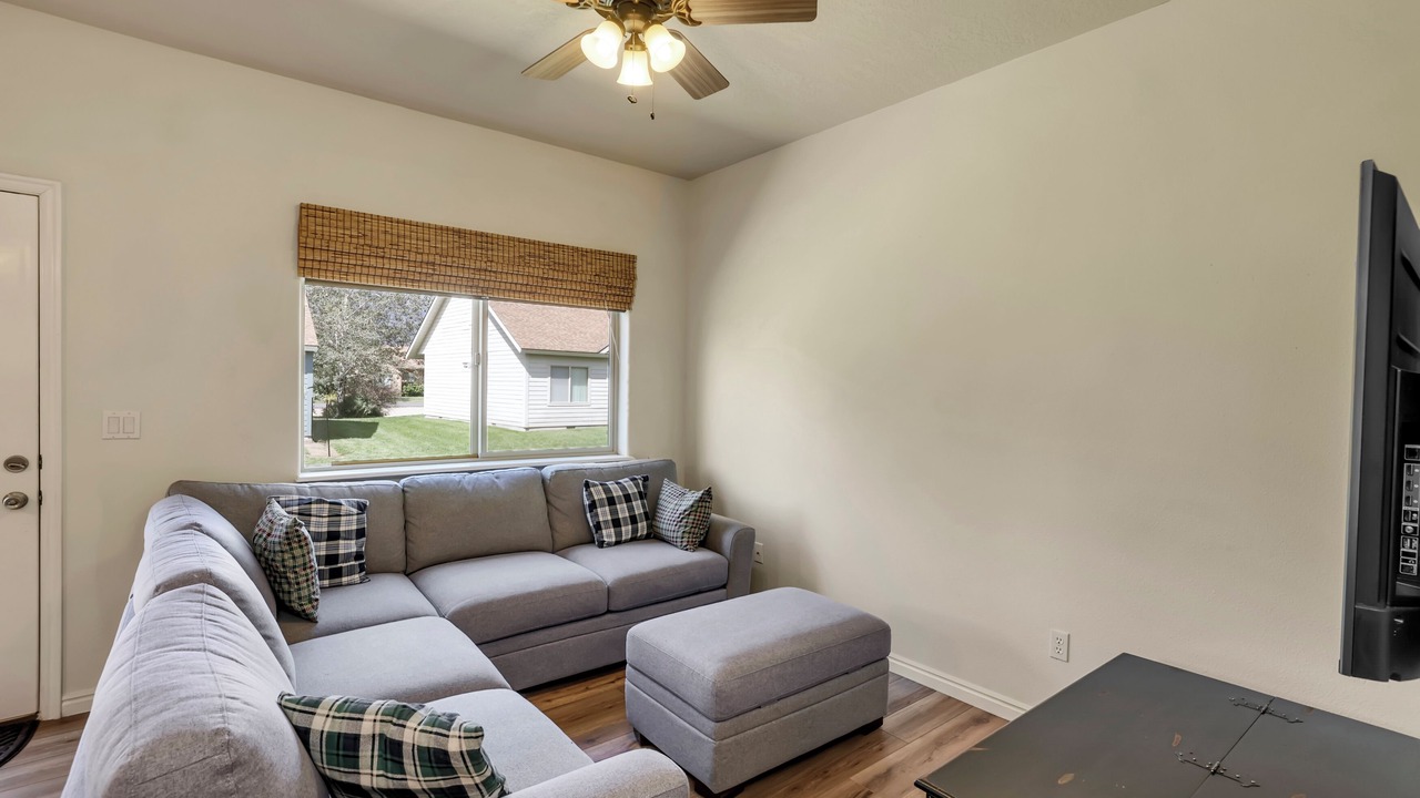 Photo of Livingroom in Donnelly