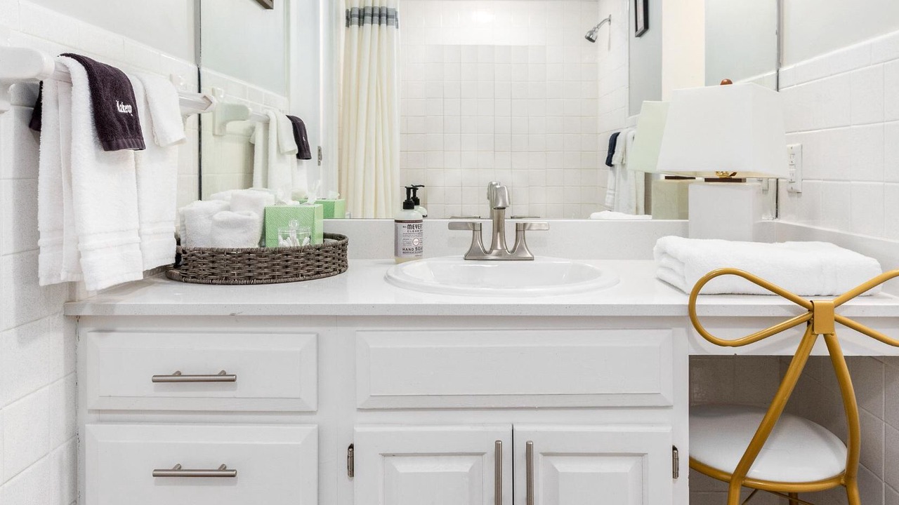 Photo of Bathroom in Shangri-La Estates