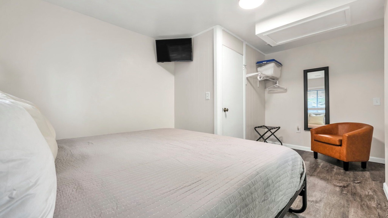 Photo of Bedroom in Berea