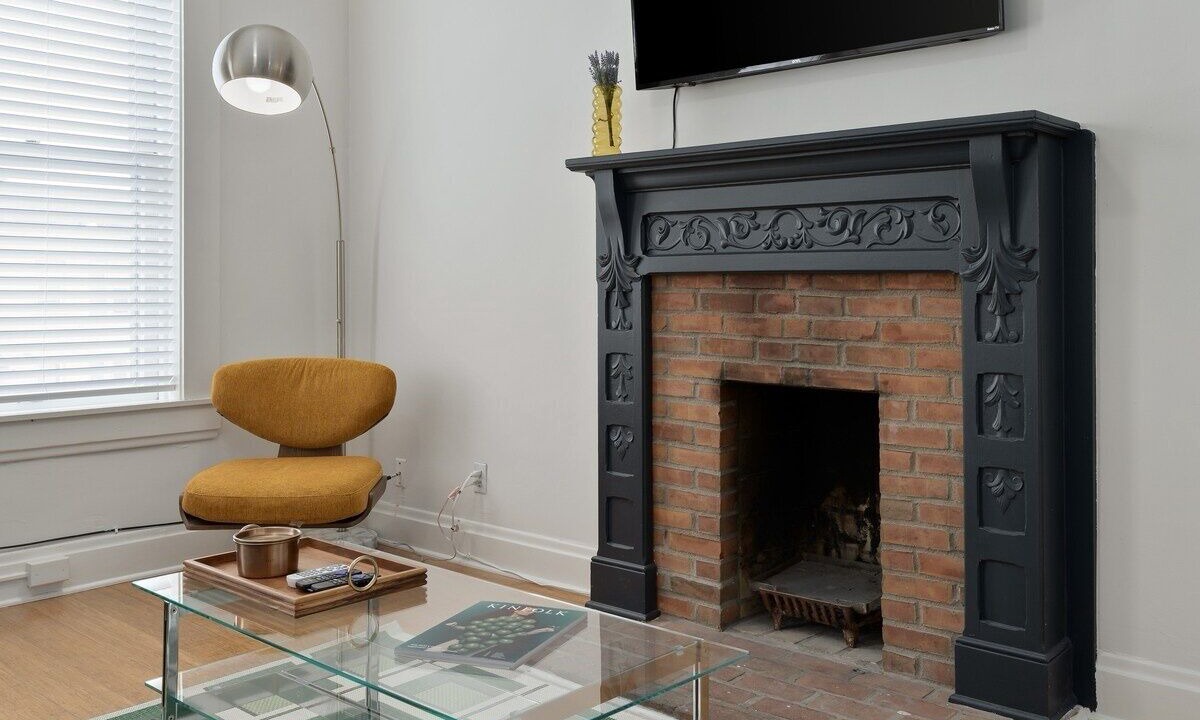 Photo of Livingroom in Olde Towne East