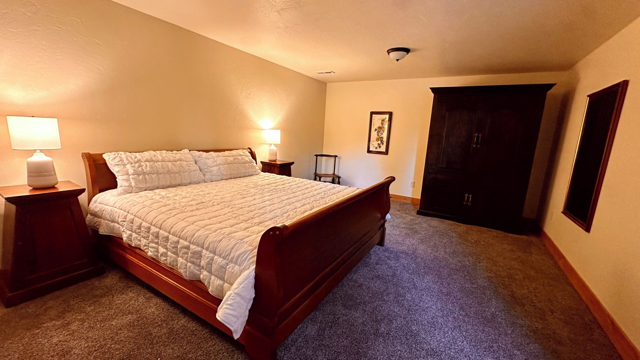 Photo of Bedroom in Martin City