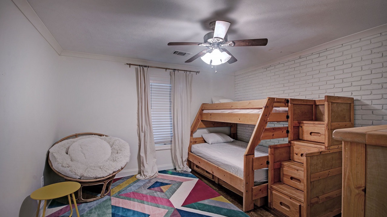 Photo of Bedroom in Tougaloo