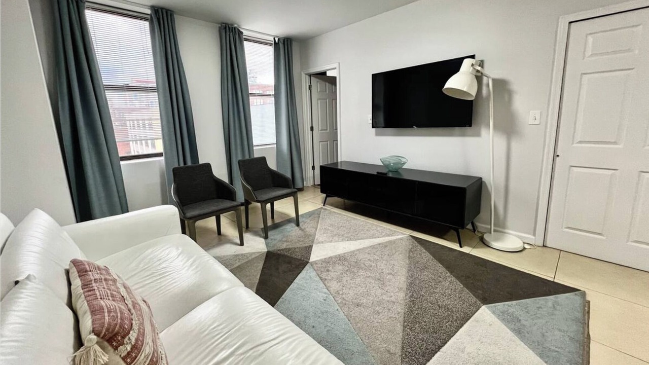 Photo of Livingroom in Chinatown
