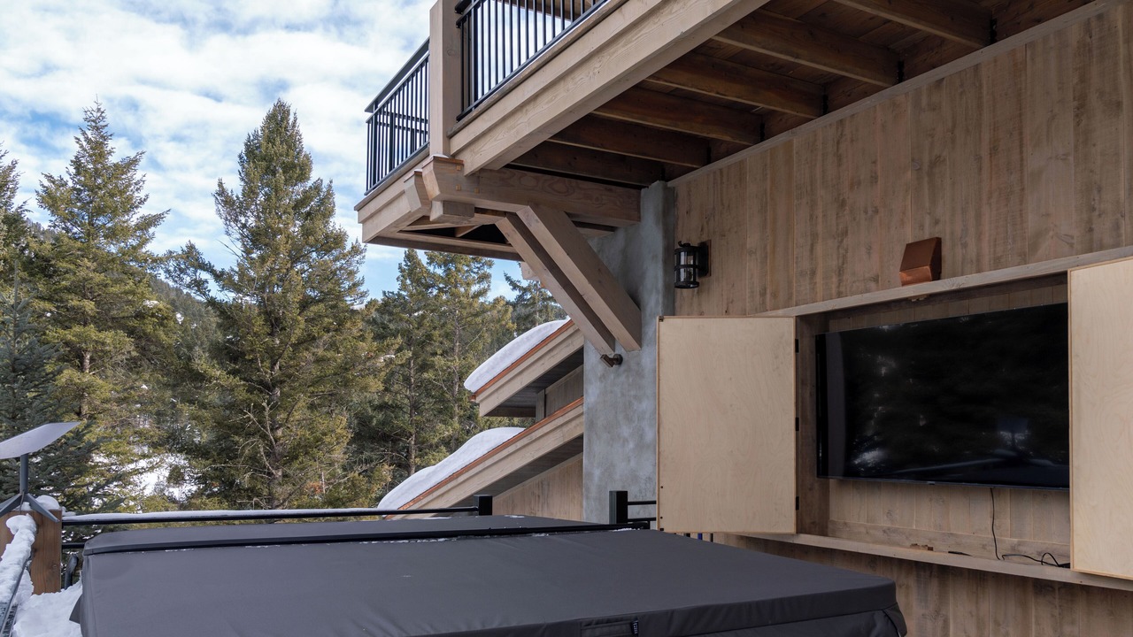 Photo of Patio Balcony in Gallatin Gateway
