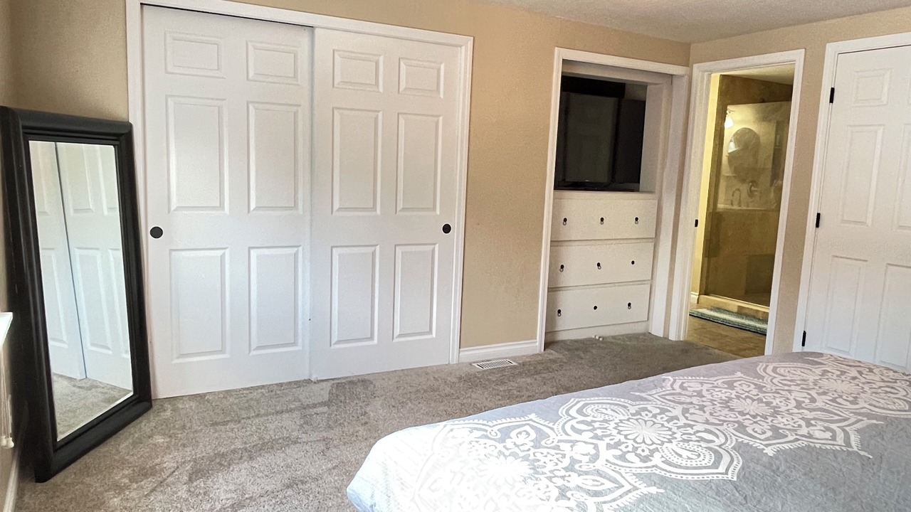 Photo of Bedroom in Miller Creek