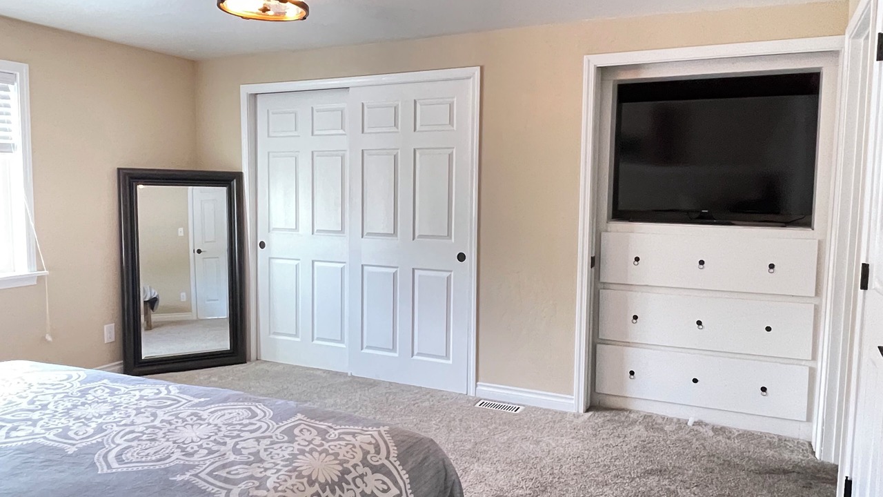 Photo of Bedroom in Miller Creek