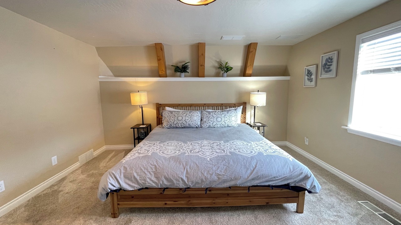 Photo of Bedroom in Miller Creek