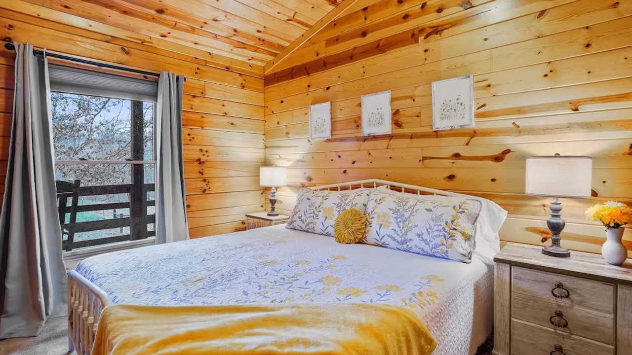 Photo of Bedroom in Logan