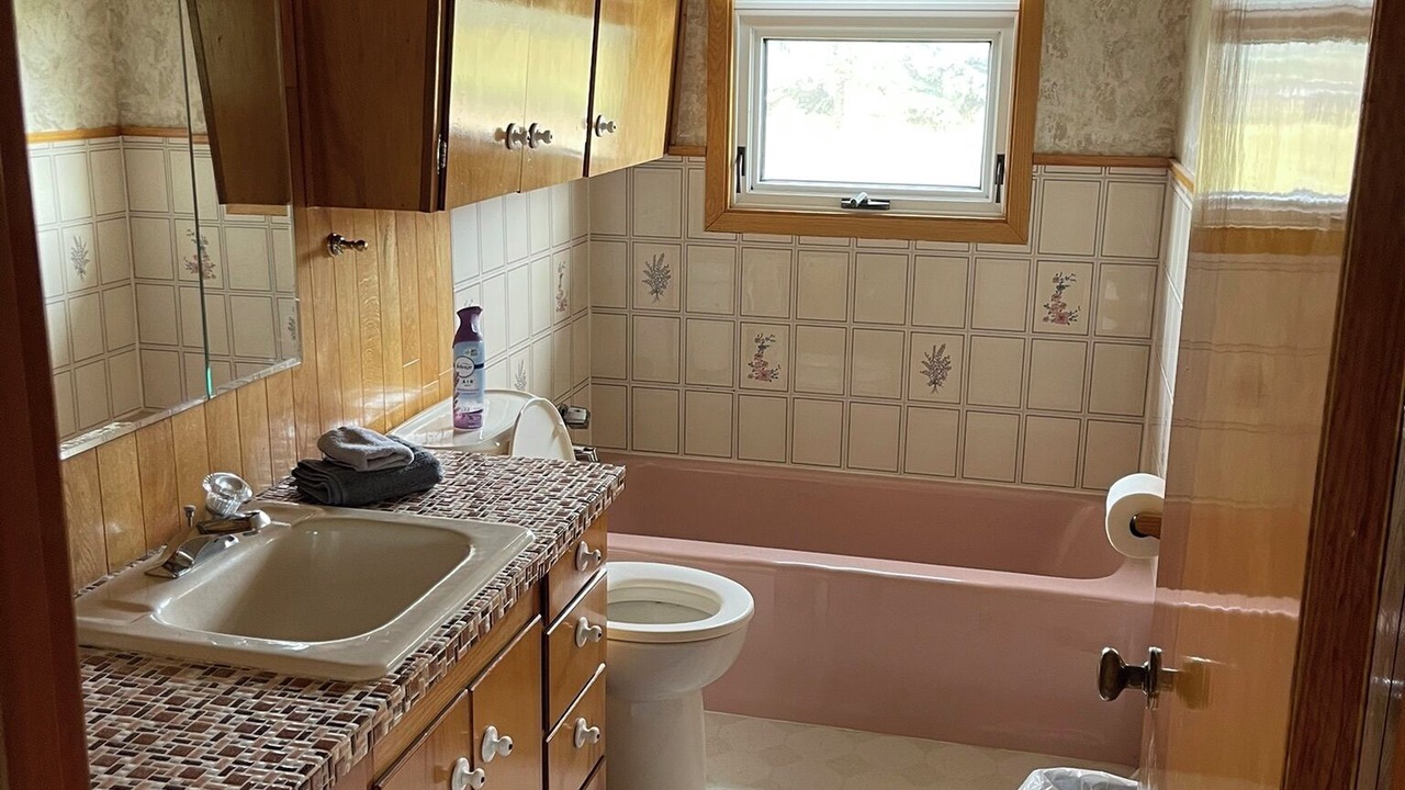 Photo of Bathroom in Devils Lake