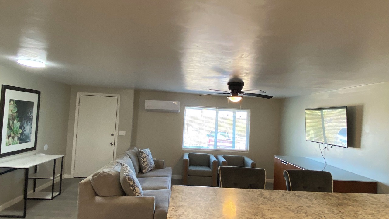 Photo of Livingroom in Drexel Heights