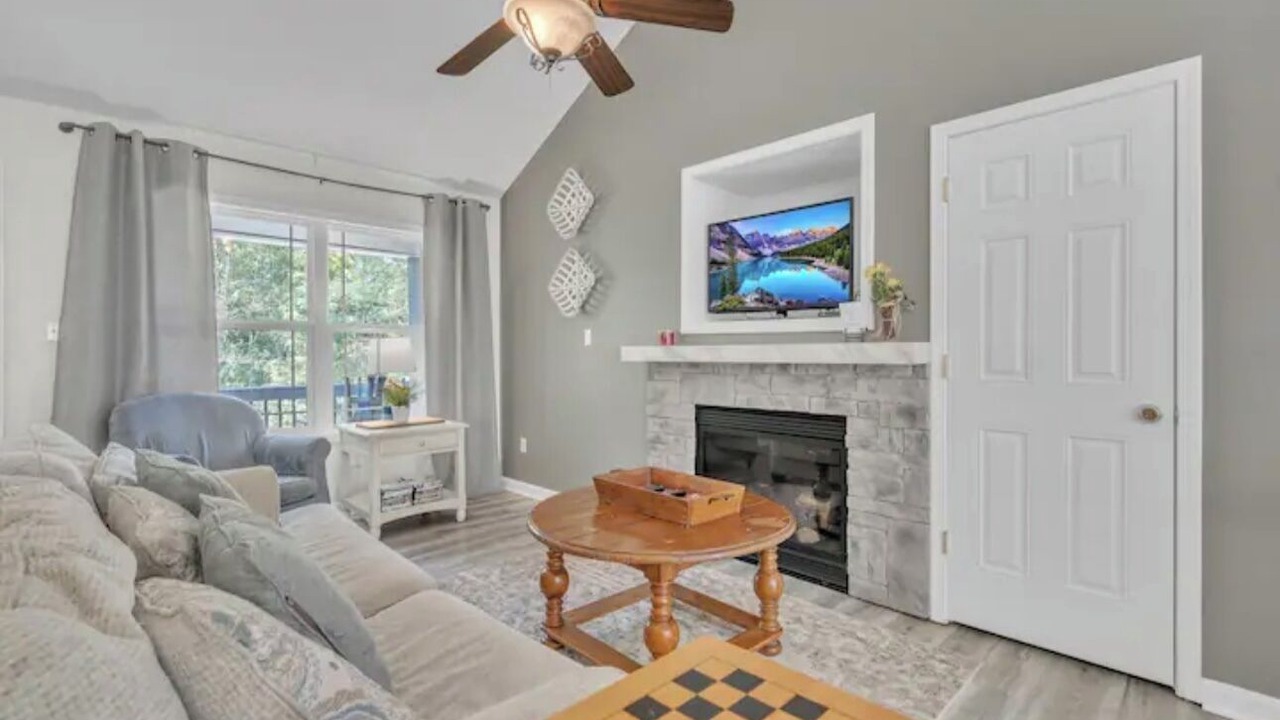 Photo of Livingroom in Taylorsville