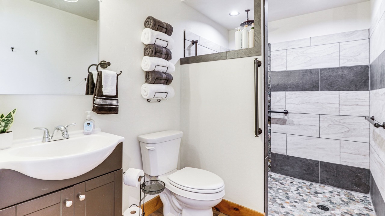 Photo of Bathroom in Northwest Montana - Glacier National Park