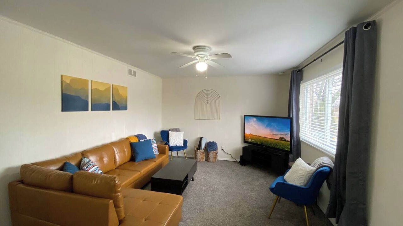 Photo of Bedroom in Pontiac