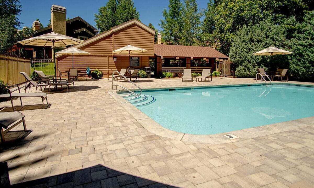 Photo of Outdoor in Elkhorn Village