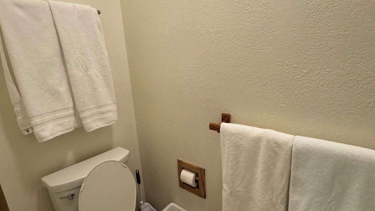 Photo of Bathroom in Elkhorn Village