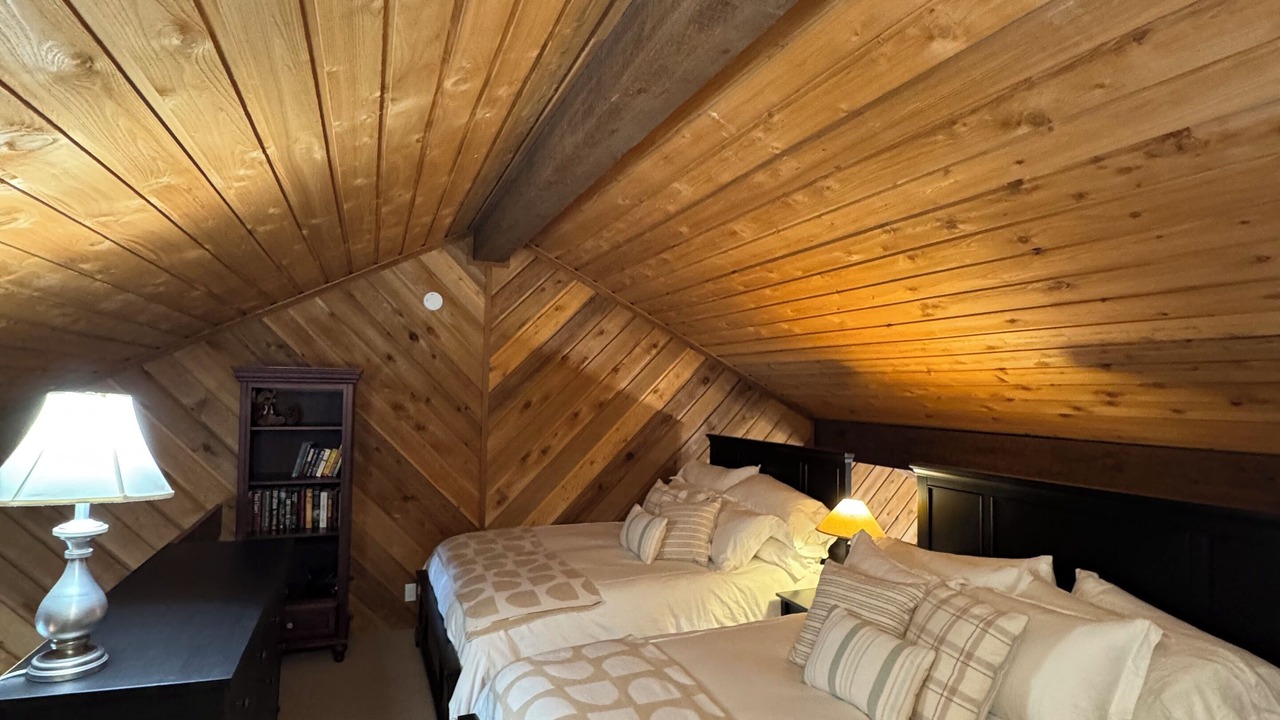 Photo of Bedroom in Elkhorn Village