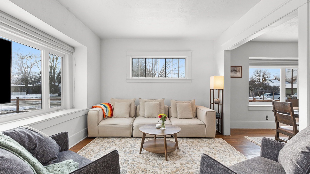 Photo of Livingroom in Rose Park