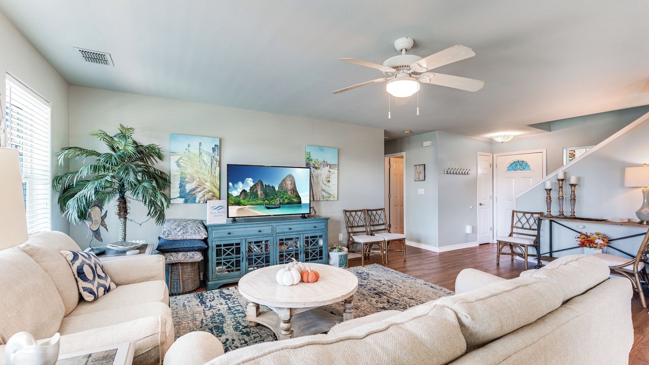 Photo of Livingroom in Safe Harbor