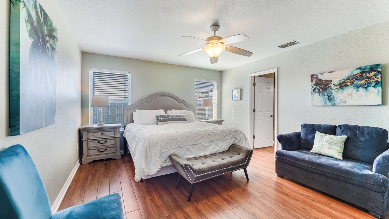 Photo of Bedroom in Safe Harbor