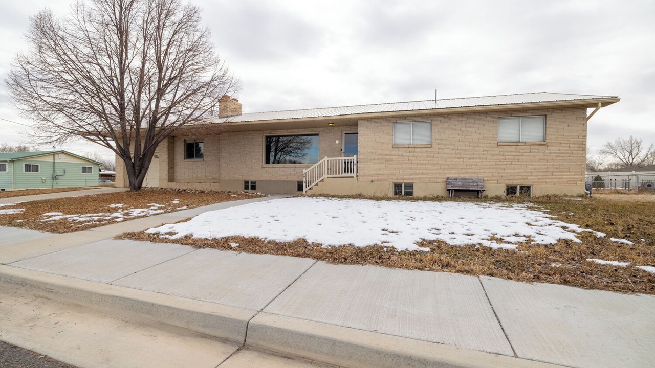 Photo of Outdoor in Maeser