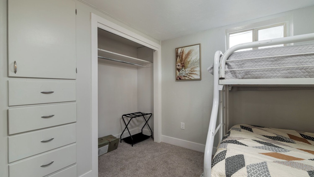 Photo of Bedroom in Maeser