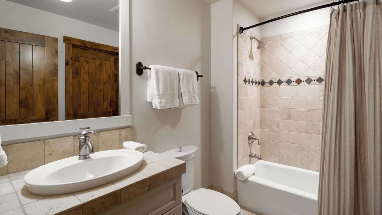 Photo of Bathroom in Spanish Peaks