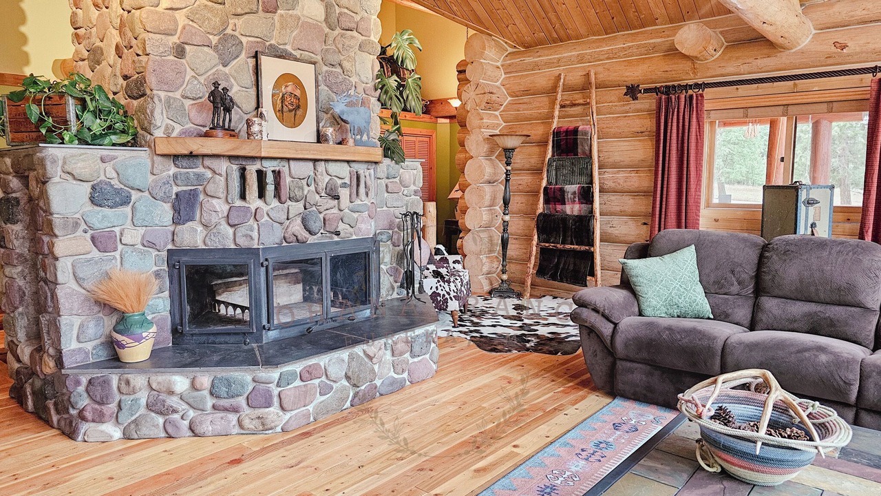 Photo of Bedroom in Eureka