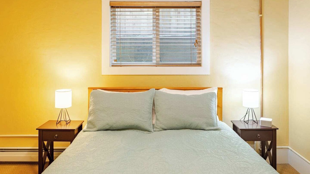 Photo of Bedroom in Riverfront