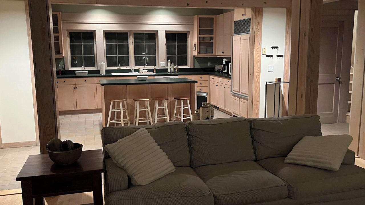 Photo of Livingroom in Divide