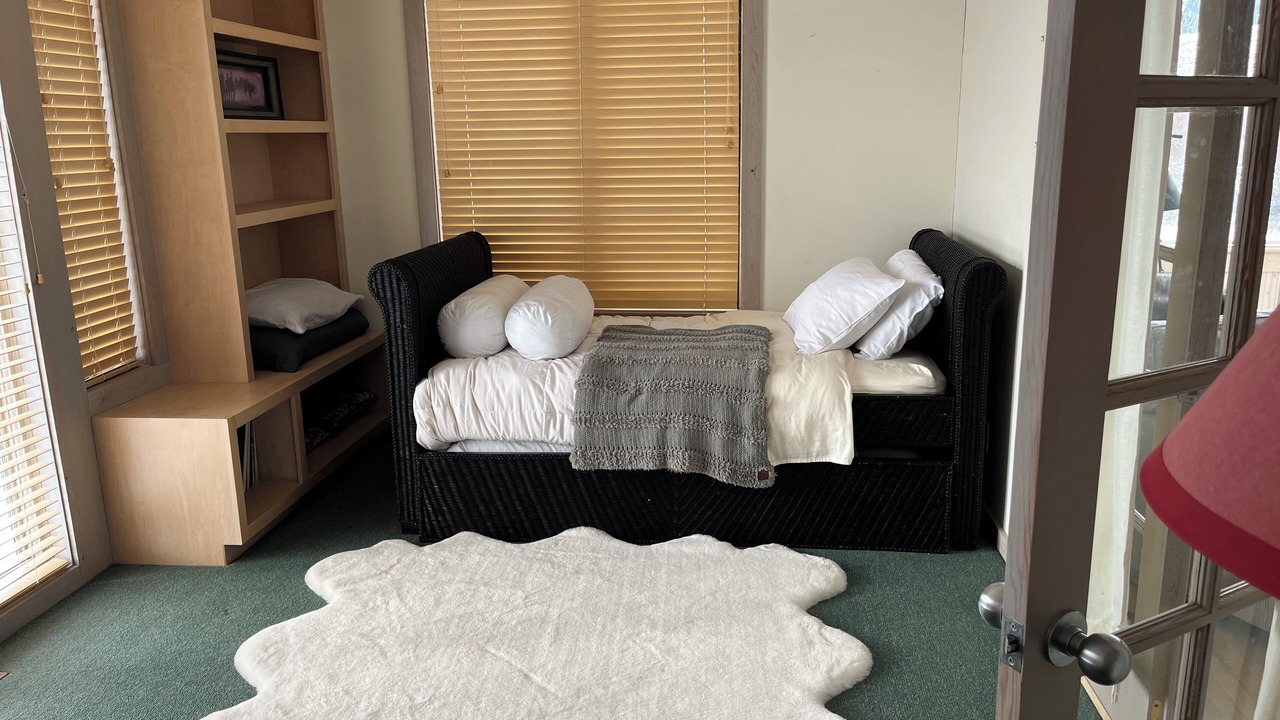 Photo of Bedroom in Divide