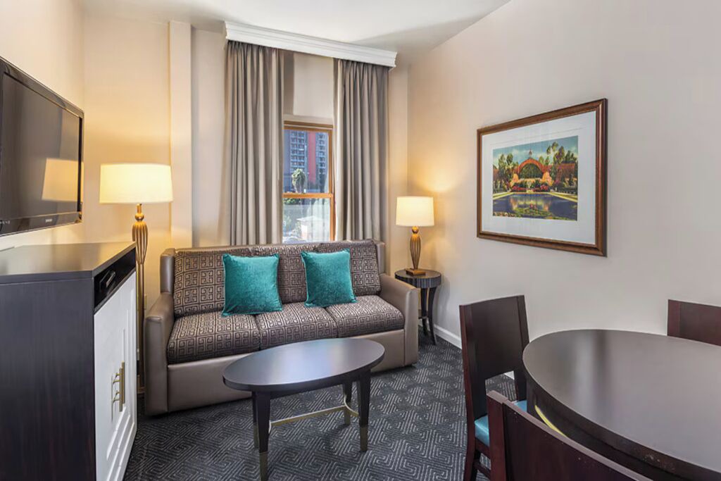 Photo of Livingroom in Cortez Hill