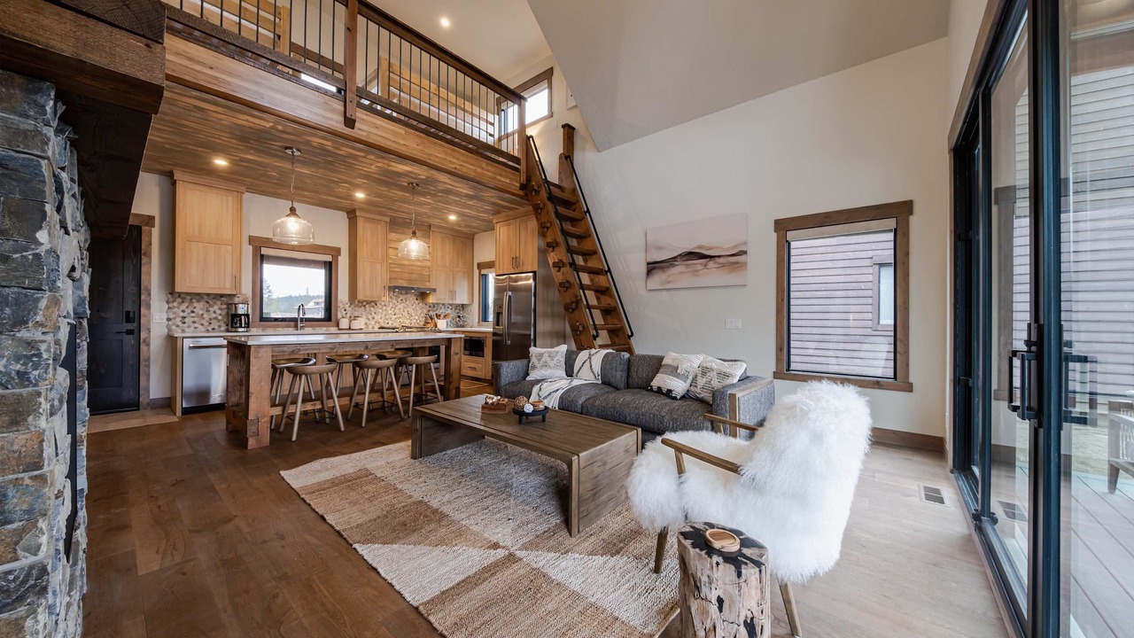 Photo of Livingroom in Eureka