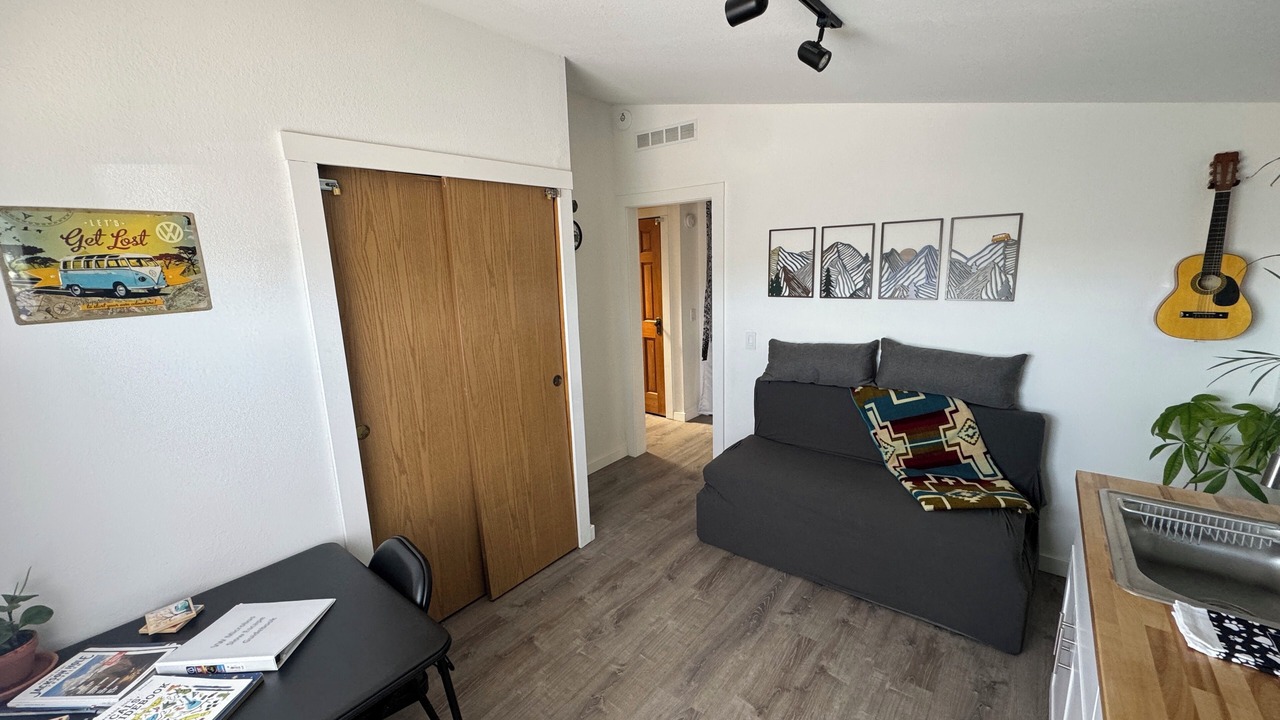 Photo of Livingroom in Victor