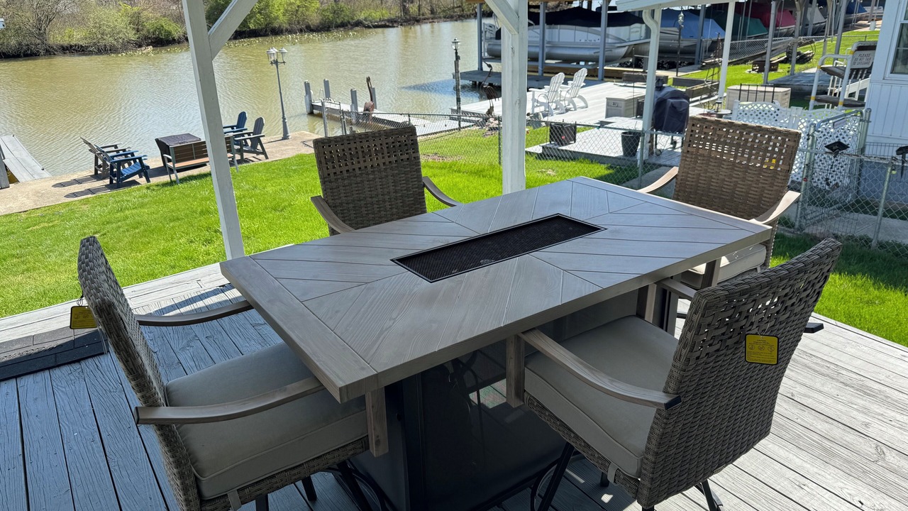 Photo of Outdoor in Lakeview
