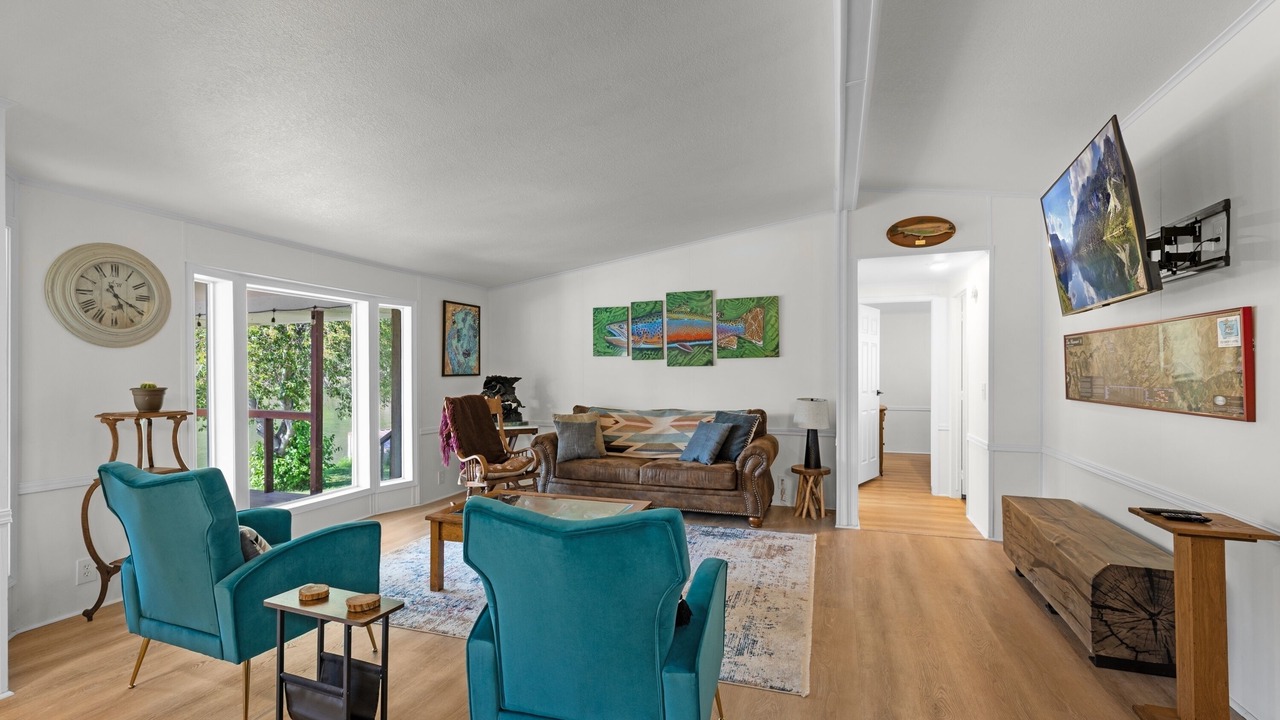 Photo of Livingroom in Cascade