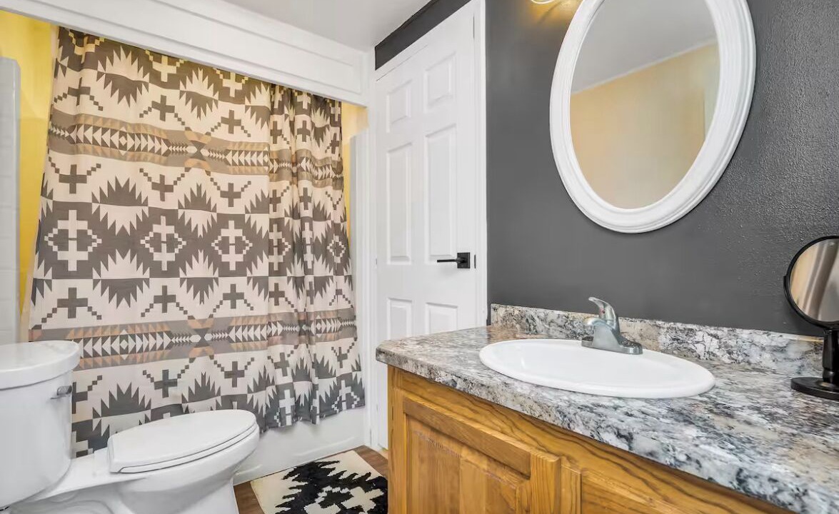 Photo of Bathroom in Cascade