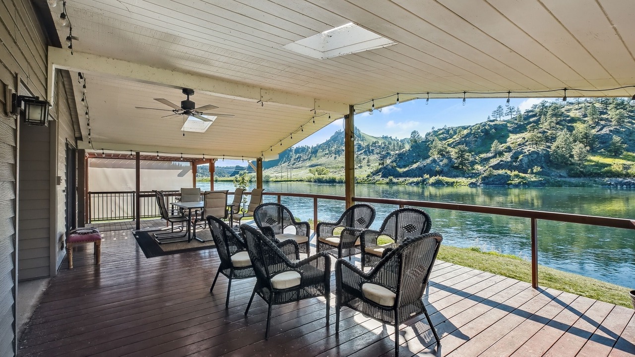 Photo of Patio Balcony in Cascade