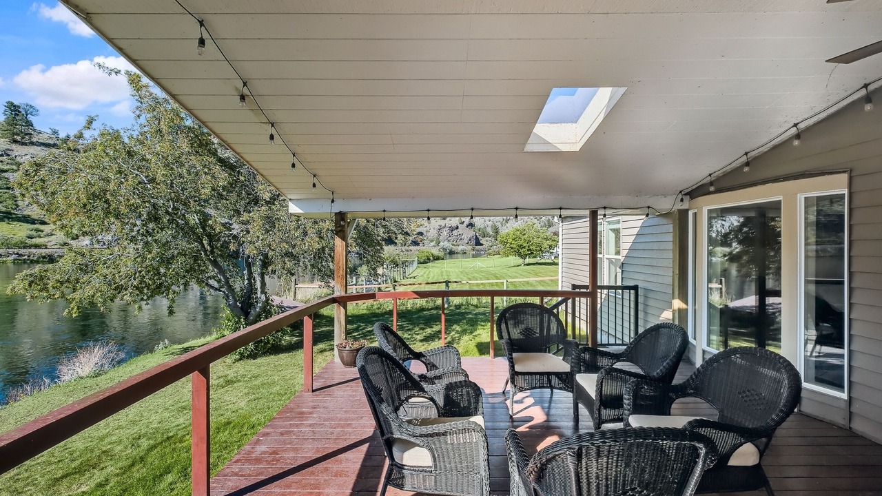Photo of Patio Balcony in Cascade