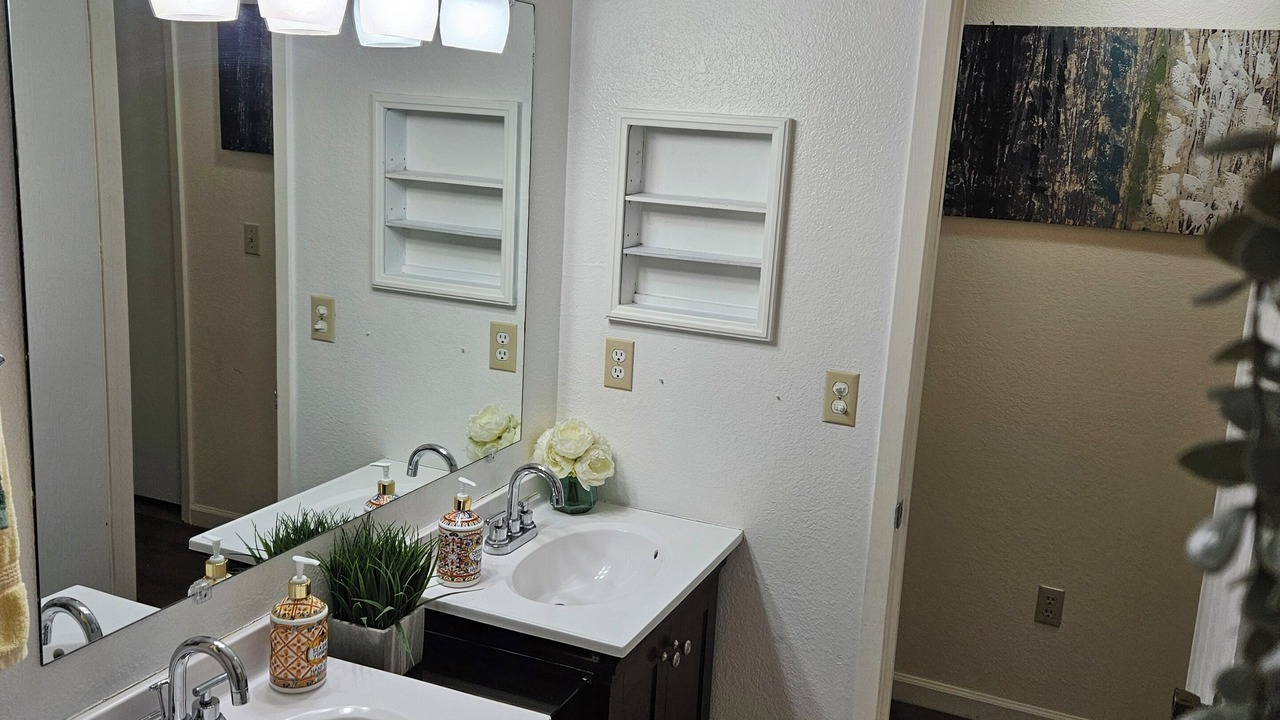 Photo of Bathroom in West Valley