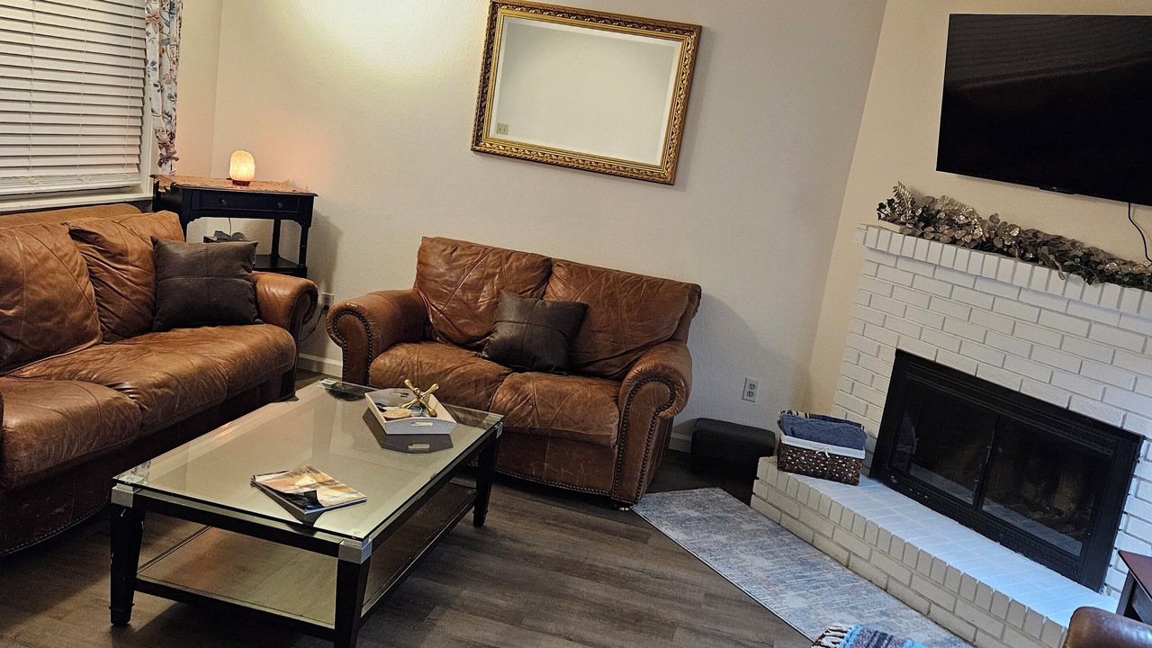 Photo of Livingroom in West Valley
