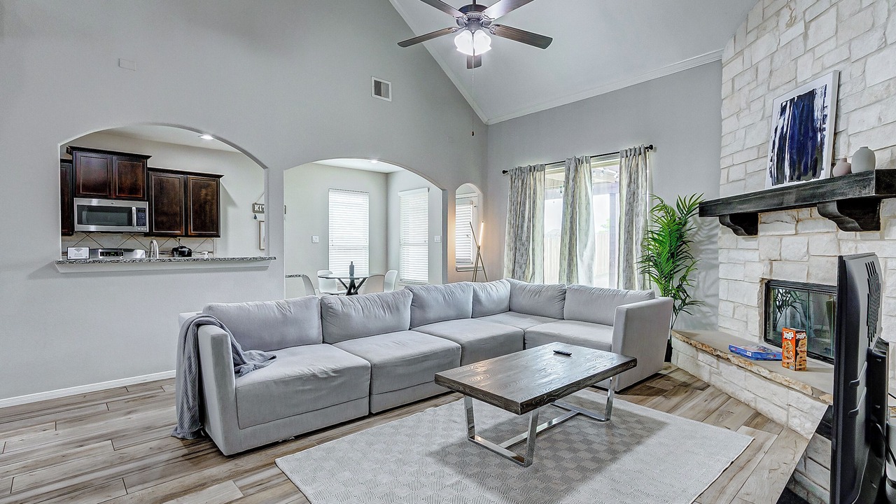 Photo of Livingroom in Katy