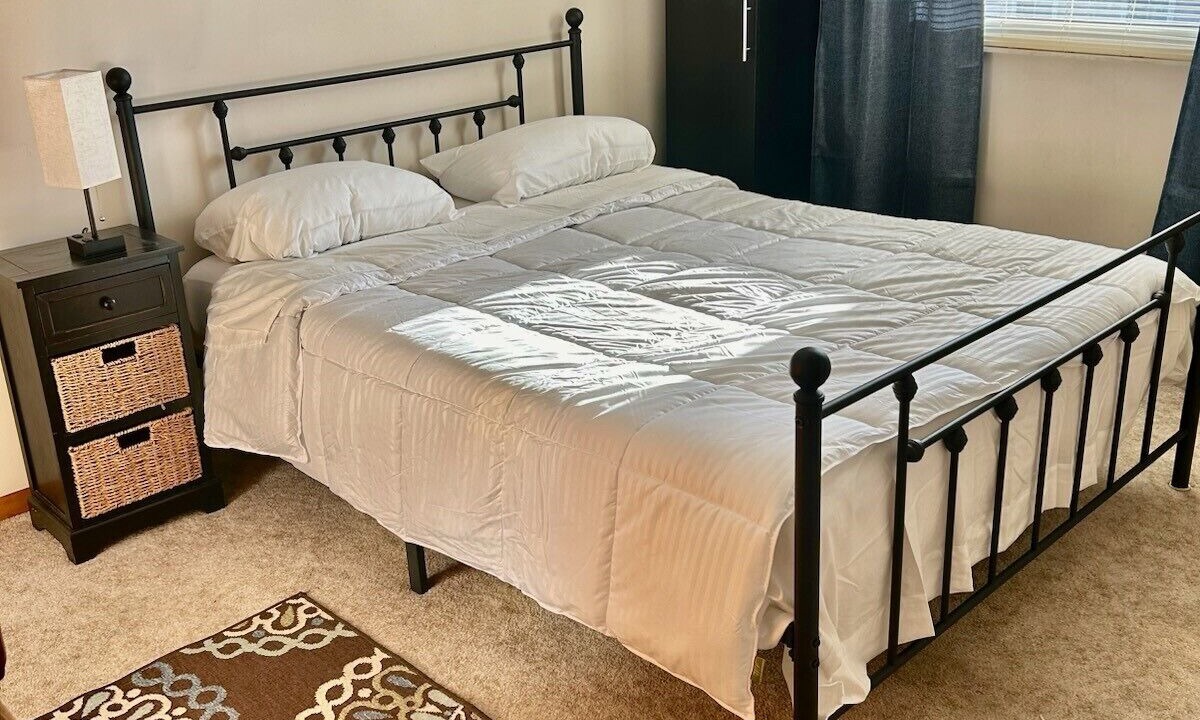 Photo of Bedroom in Plum