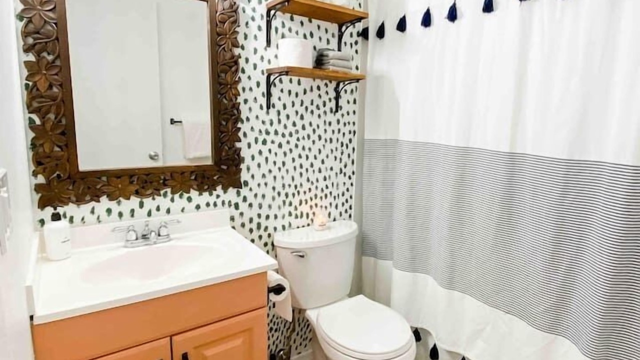 Photo of Bathroom in West Valley
