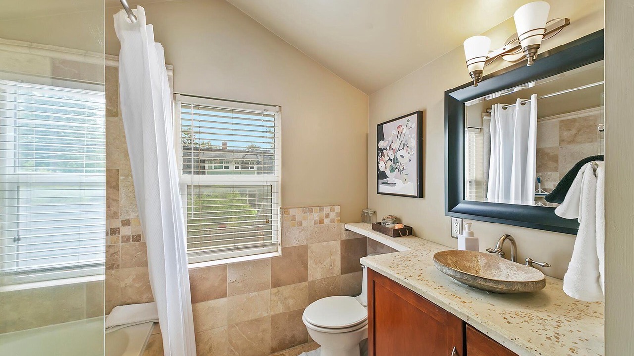 Photo of Bathroom in North End