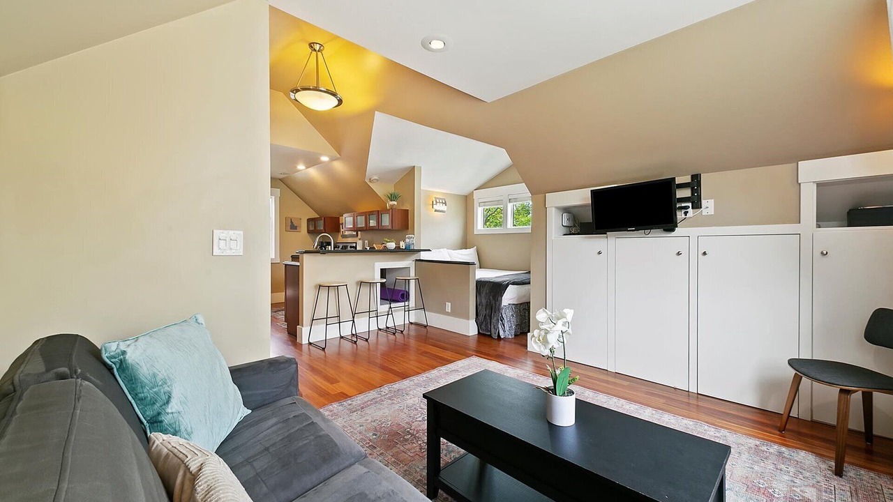 Photo of Livingroom in North End