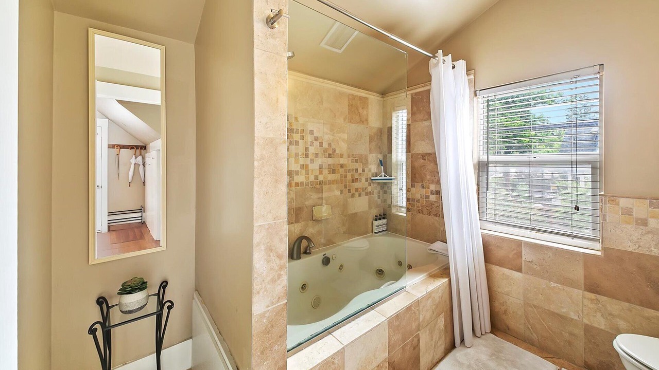 Photo of Bathroom in North End