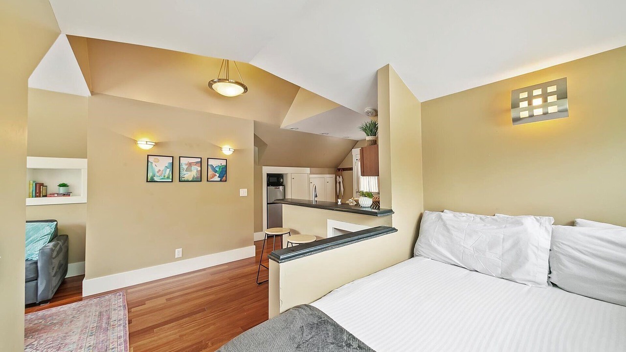 Photo of Bedroom in North End