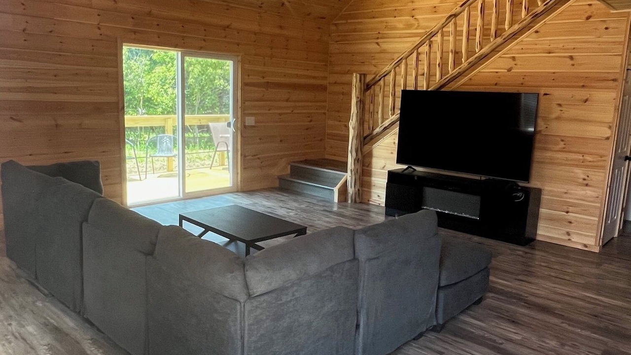 Photo of Livingroom in Kelleys Island