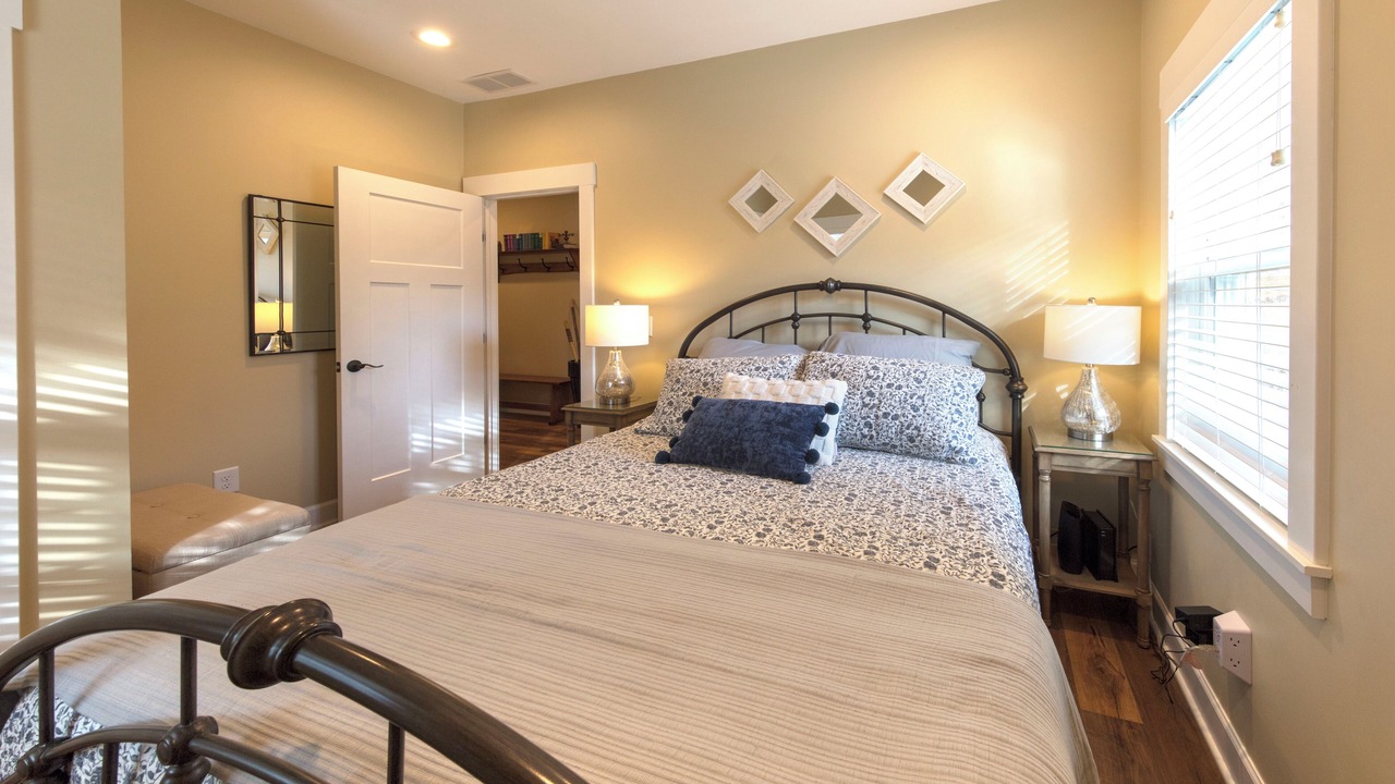 Photo of Bedroom in Loudonville