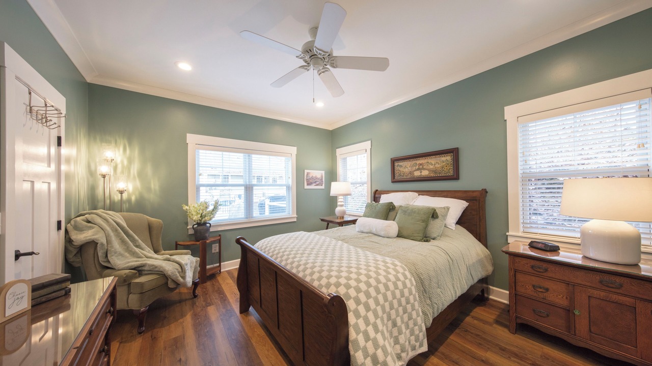 Photo of Bedroom in Loudonville